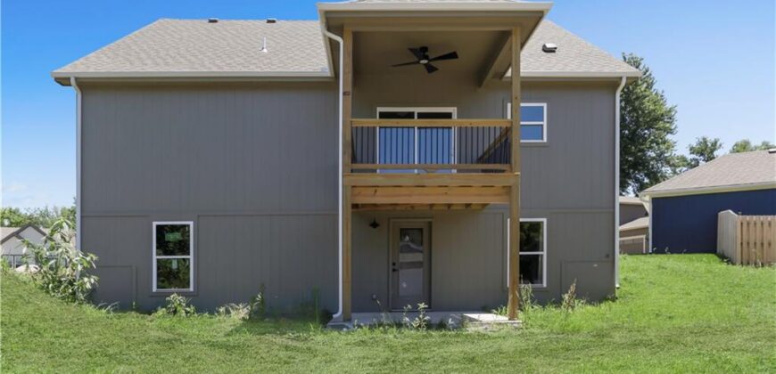 2021 Riverstone Drive, Excelsior Springs, MO 64024
