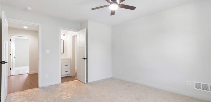 2021 Riverstone Drive, Excelsior Springs, MO 64024