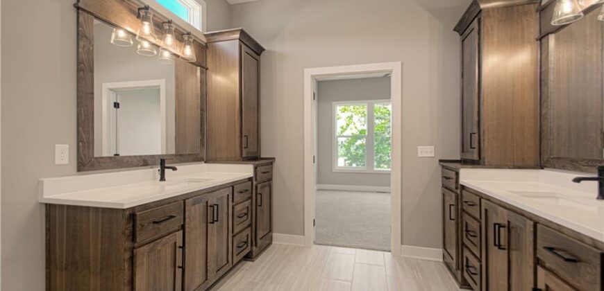 4935 NW Martin Street, Riverside, MO 64150