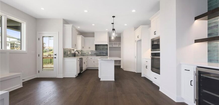13602 NE 114th Place, Kearney, MO 64060