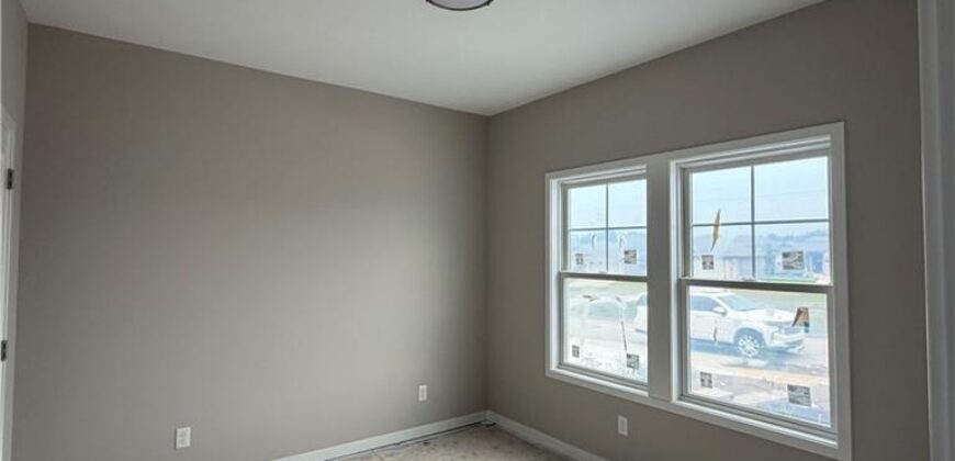 2121 Greenfield Point, Kearney, MO 64060