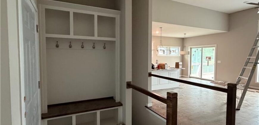 2121 Greenfield Point, Kearney, MO 64060