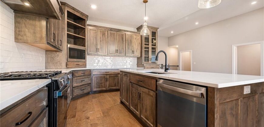 10101 N Oakland Avenue, Kansas City, MO 64157