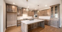 10101 N Oakland Avenue, Kansas City, MO 64157