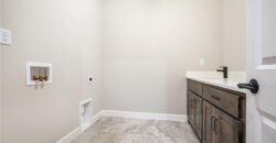 10101 N Oakland Avenue, Kansas City, MO 64157