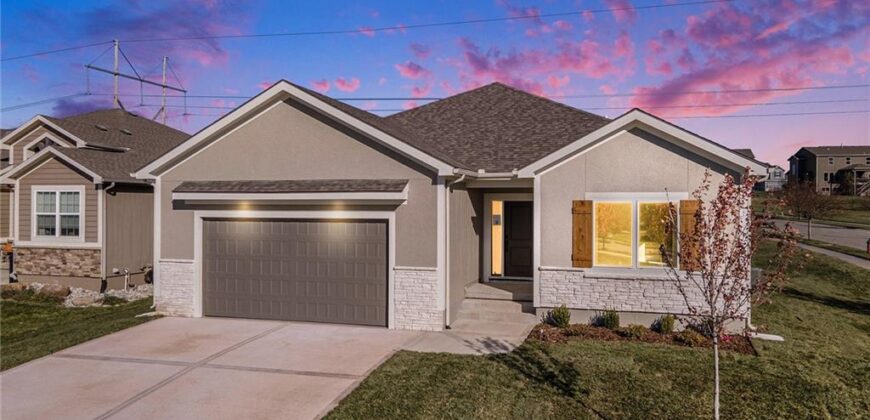 10101 N Oakland Avenue, Kansas City, MO 64157