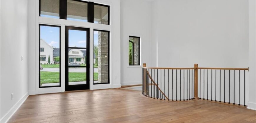 7260 NW Pampas Lane, Parkville, MO 64152