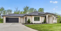 7260 NW Pampas Lane, Parkville, MO 64152