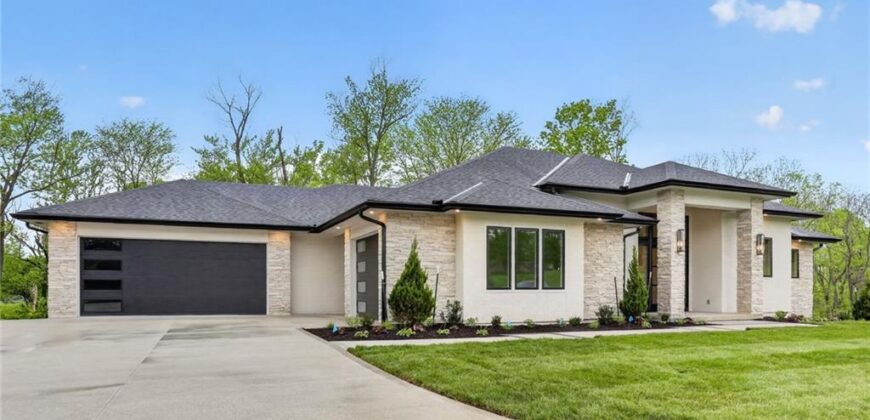 7260 NW Pampas Lane, Parkville, MO 64152