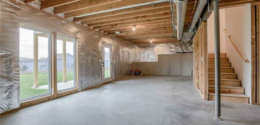 1849 Arbor Trail, Liberty, MO 64068