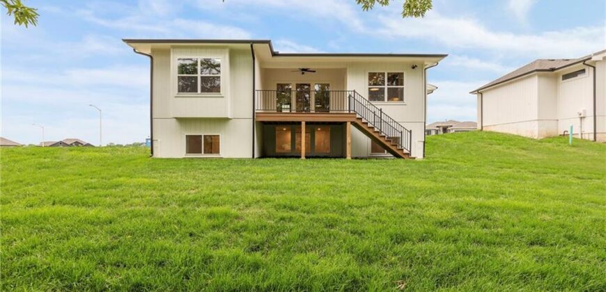 4214 NW 77th Terrace, Kansas City, MO 64151