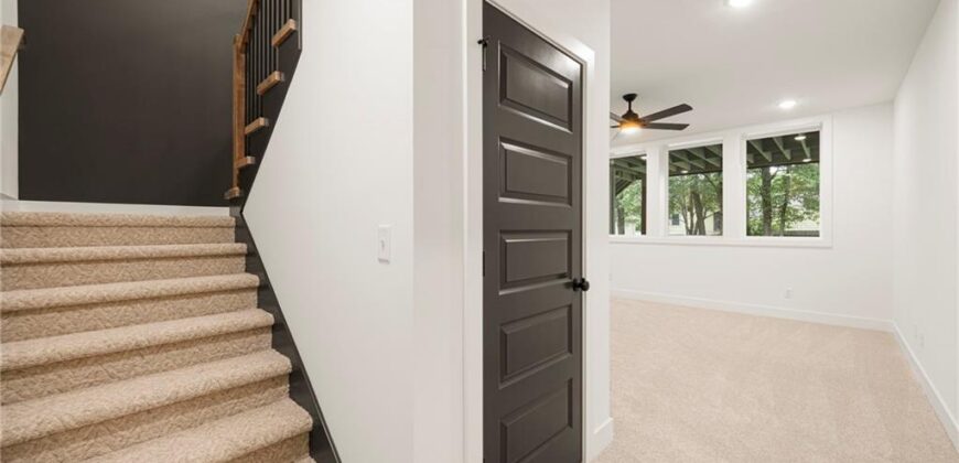 4214 NW 77th Terrace, Kansas City, MO 64151