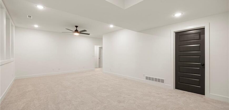 4214 NW 77th Terrace, Kansas City, MO 64151