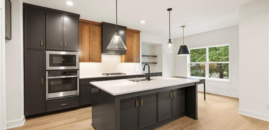 4214 NW 77th Terrace, Kansas City, MO 64151