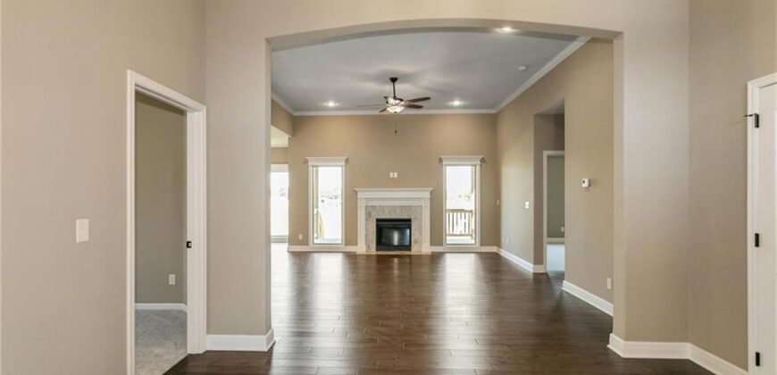 8912 N Monroe Avenue, Kansas City, MO 64156