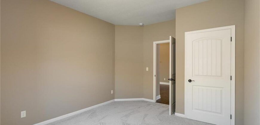 8912 N Monroe Avenue, Kansas City, MO 64156