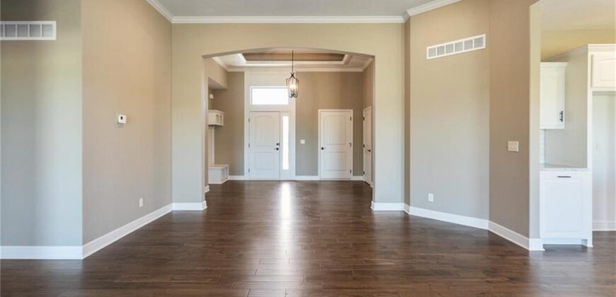 8912 N Monroe Avenue, Kansas City, MO 64156