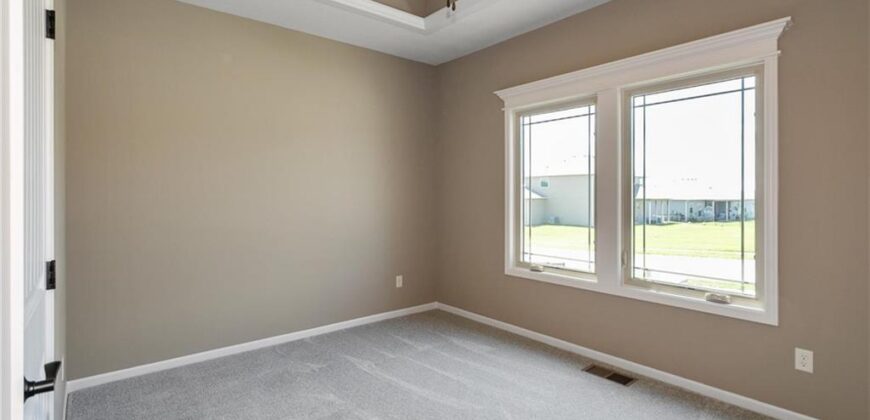 8912 N Monroe Avenue, Kansas City, MO 64156