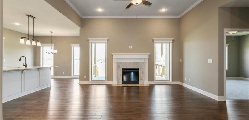 8912 N Monroe Avenue, Kansas City, MO 64156