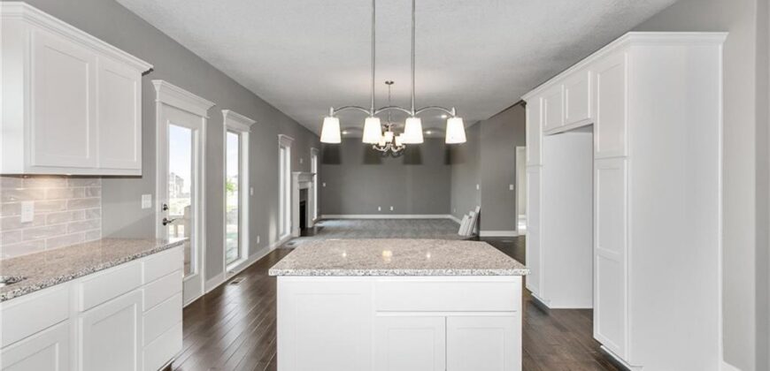 8894 N Monroe Avenue, Kansas City, MO 64156