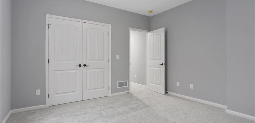 11464 N Auburndale Circle, Kansas City, MO 64157
