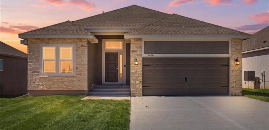 11460 N Auburndale Circle, Kansas City, MO 64157