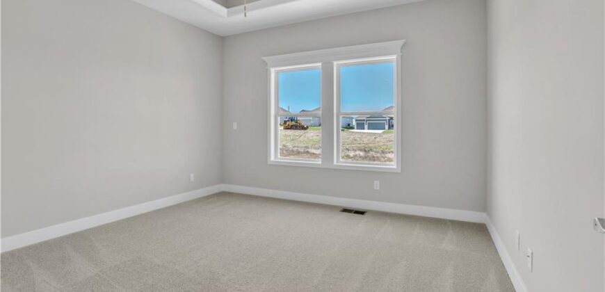 11460 N Auburndale Circle, Kansas City, MO 64157