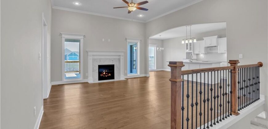 11460 N Auburndale Circle, Kansas City, MO 64157