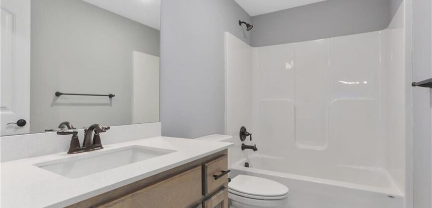 11456 N Auburndale Circle, Kansas City, MO 64157