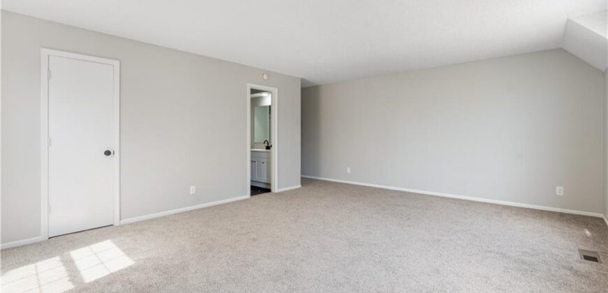 8240 NW Birch Lane, Kansas City, MO 64151