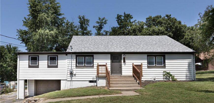 808 NE Russell Road, Kansas City, MO 64116