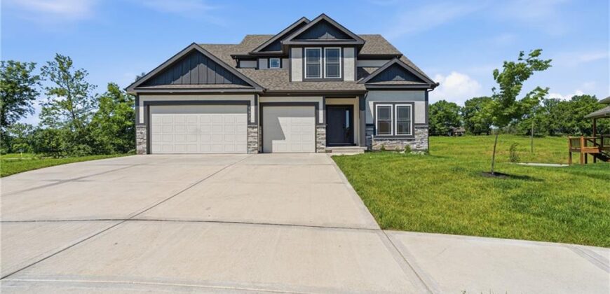 1972 Longview Drive, Liberty, MO 64068