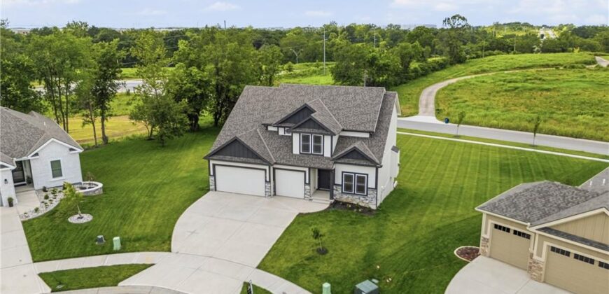 1972 Longview Drive, Liberty, MO 64068