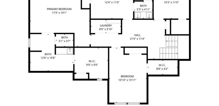 1972 Longview Drive, Liberty, MO 64068