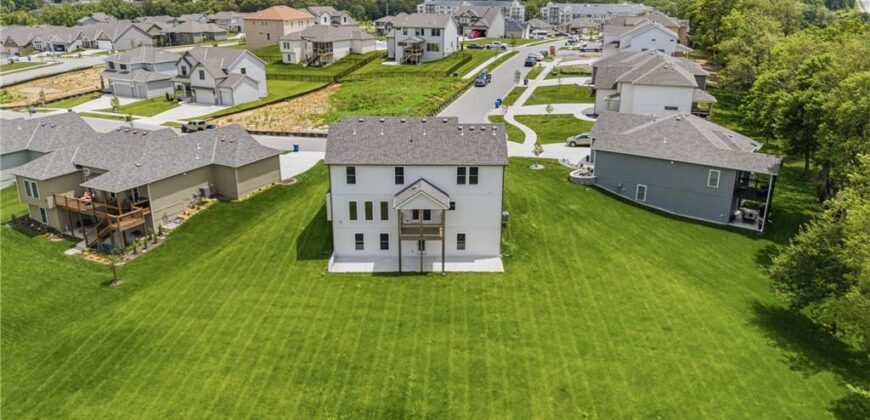 1972 Longview Drive, Liberty, MO 64068