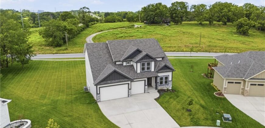 1972 Longview Drive, Liberty, MO 64068