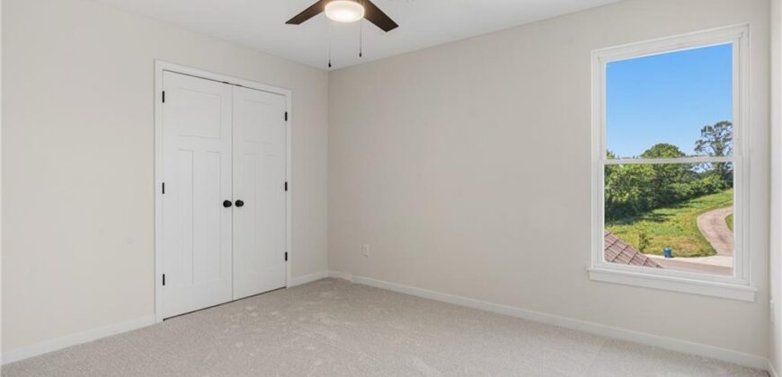 1972 Longview Drive, Liberty, MO 64068
