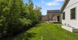 9735 N Lucerne Avenue, Kansas City, MO 64153