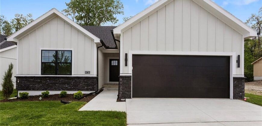 9735 N Lucerne Avenue, Kansas City, MO 64153