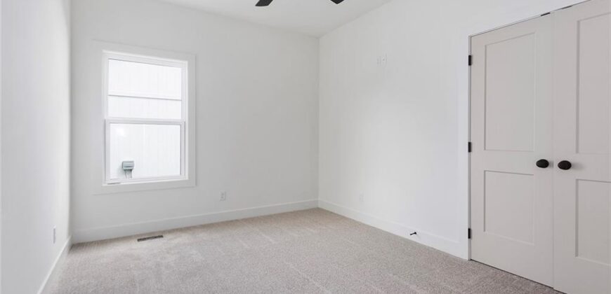 9735 N Lucerne Avenue, Kansas City, MO 64153