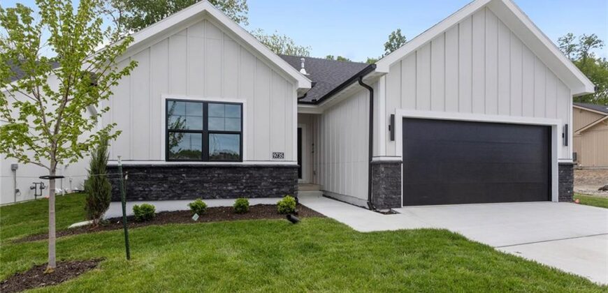 9735 N Lucerne Avenue, Kansas City, MO 64153