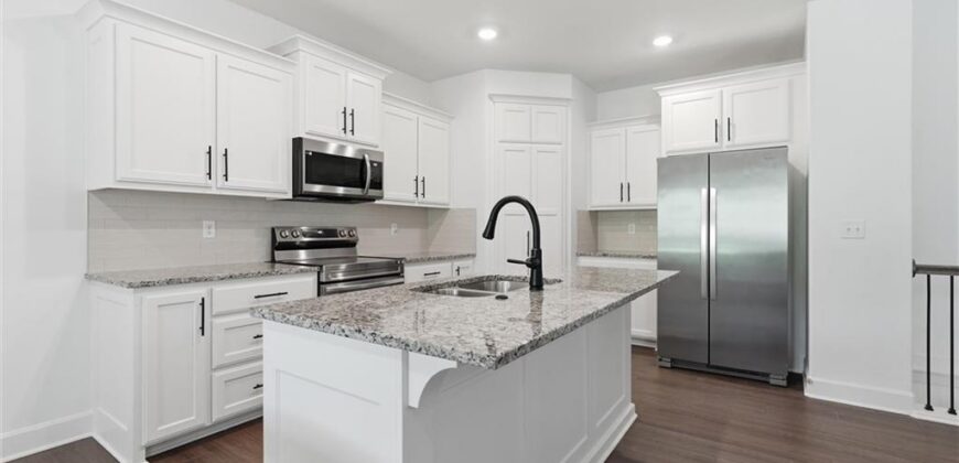 204 S MARIMACK Court, Kearney, MO 64060