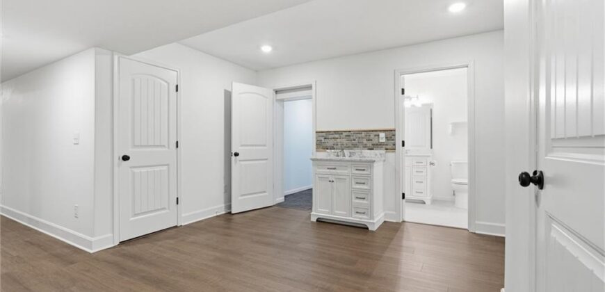 204 S MARIMACK Court, Kearney, MO 64060