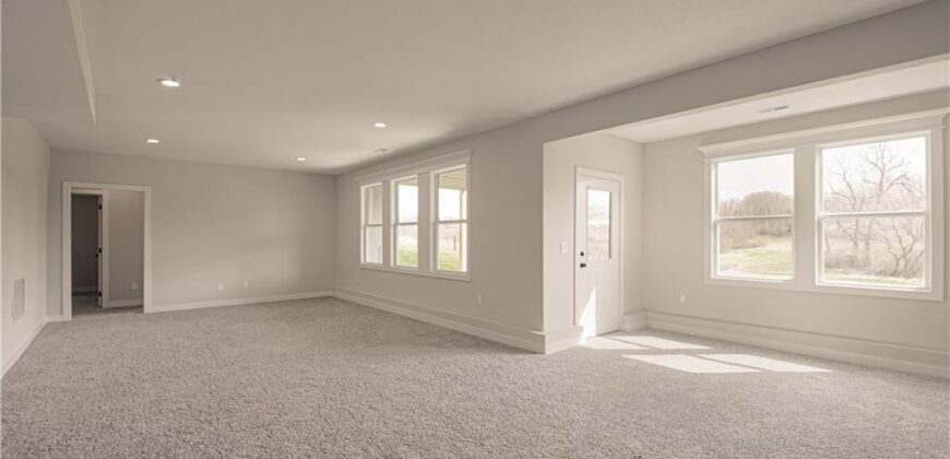 1059 Fir Lane, Liberty, MO 64068