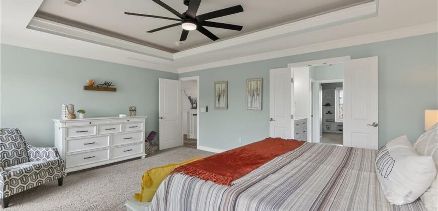 2827 NE 102nd Terrace, Kansas City, MO 64155