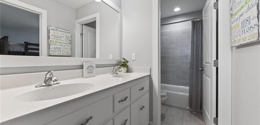 2827 NE 102nd Terrace, Kansas City, MO 64155