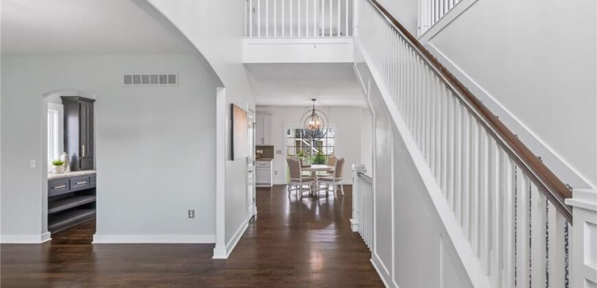 2827 NE 102nd Terrace, Kansas City, MO 64155