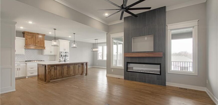 2316 Larkspur Lane, Kearney, MO 64060