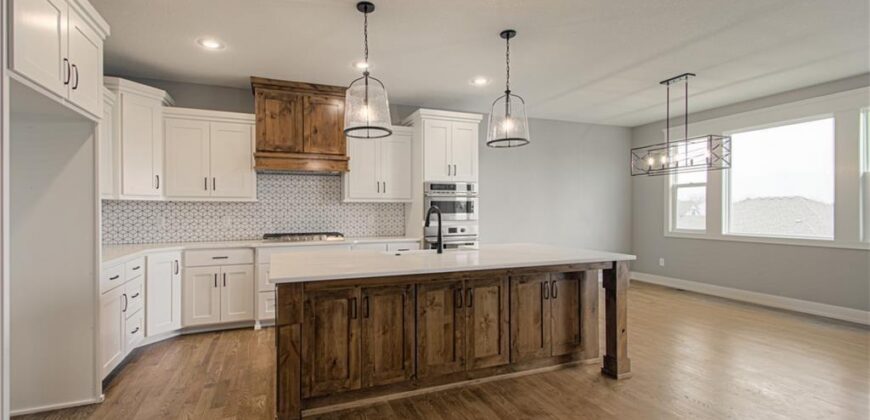2316 Larkspur Lane, Kearney, MO 64060