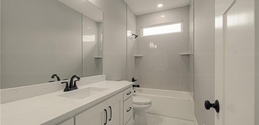 2316 Larkspur Lane, Kearney, MO 64060